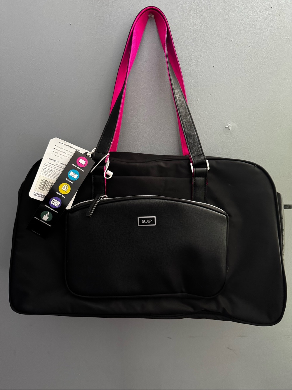 American Tourister Black weekender bag by Sarah Jessica Parker